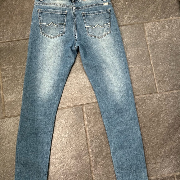 Lucky Brand Light Blue Distressed Skinny Jeans - Picture 8 of 8